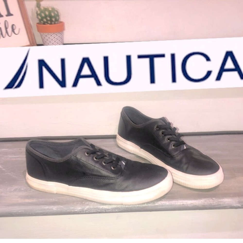 Nautica Men’s Navy Blue Sneakers 12